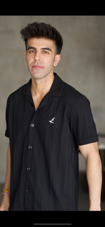 Black Arrow Shirt